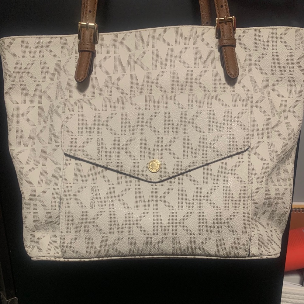 Michael Kors bag, like new!